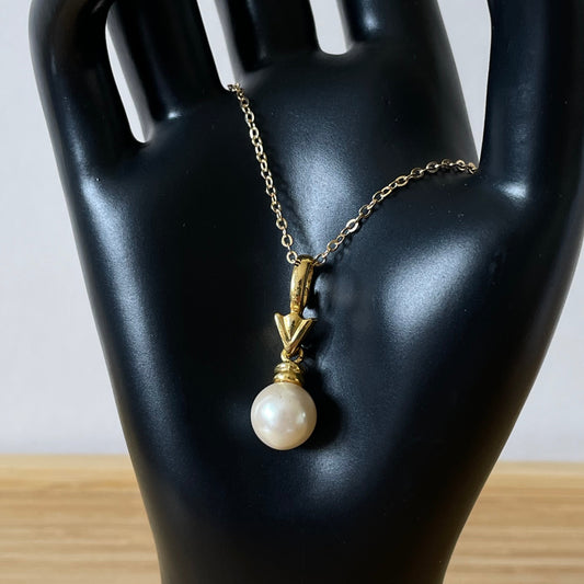 Necklace Vintage Gold Tone Pearlised Arrow Drop Pendant