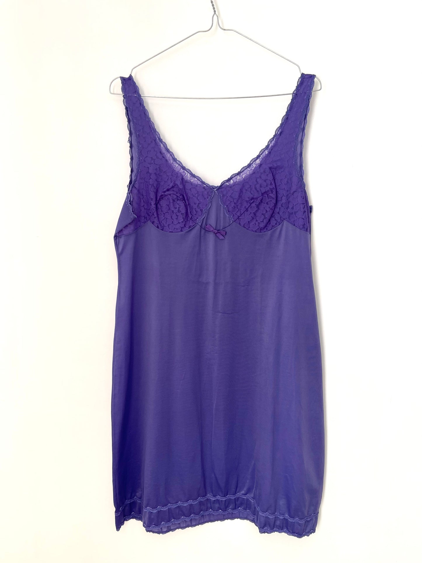 Vintage Purple Short Lace Bust Slip Dress for Elegant Occasions