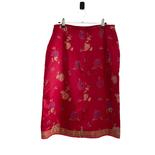 Vintage Glamour Red Lotus Flower Pencil Skirt with Lace Trim