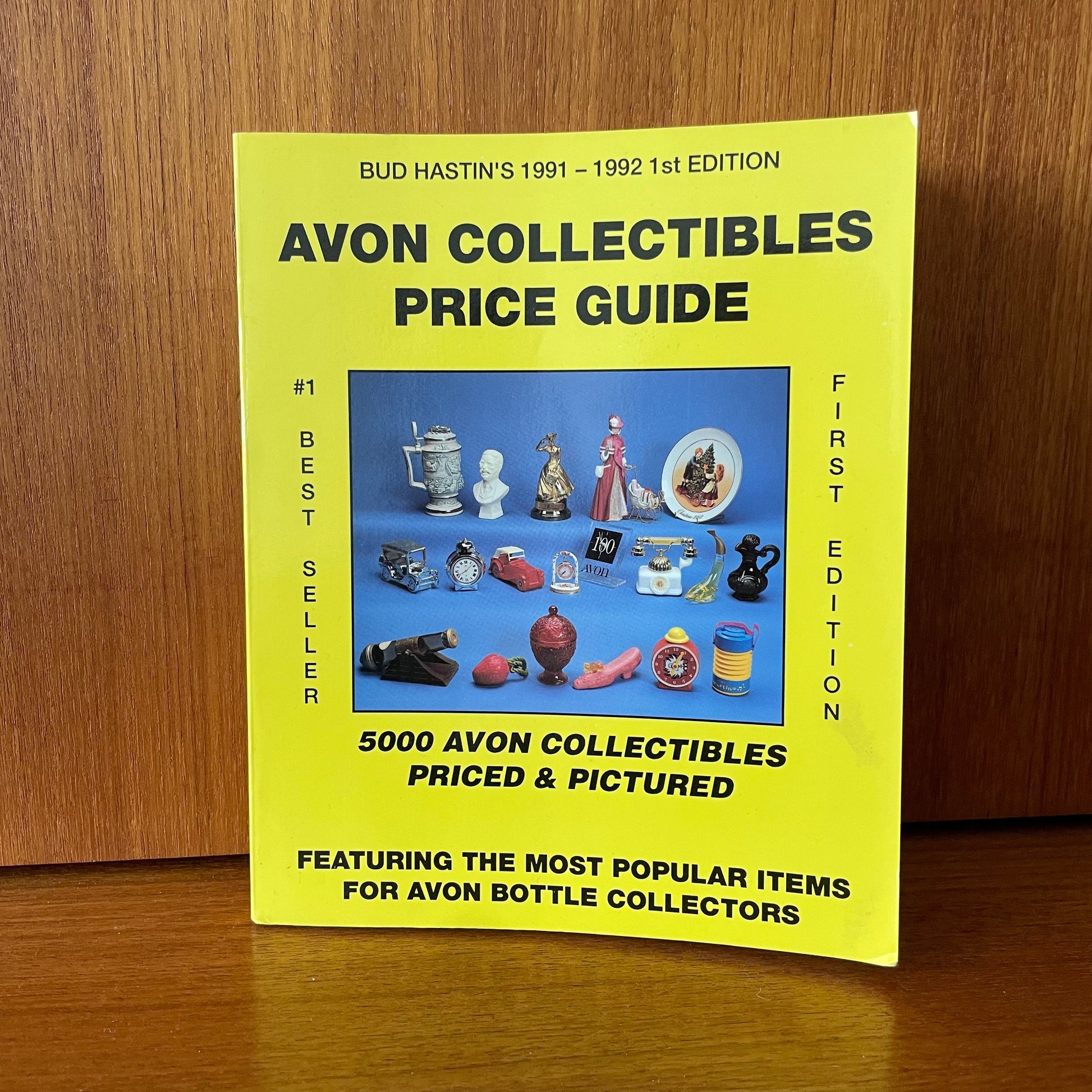 Vintage Avon Collectibles Price Guide by Bud Hastins 1991-1992. 1st Ed