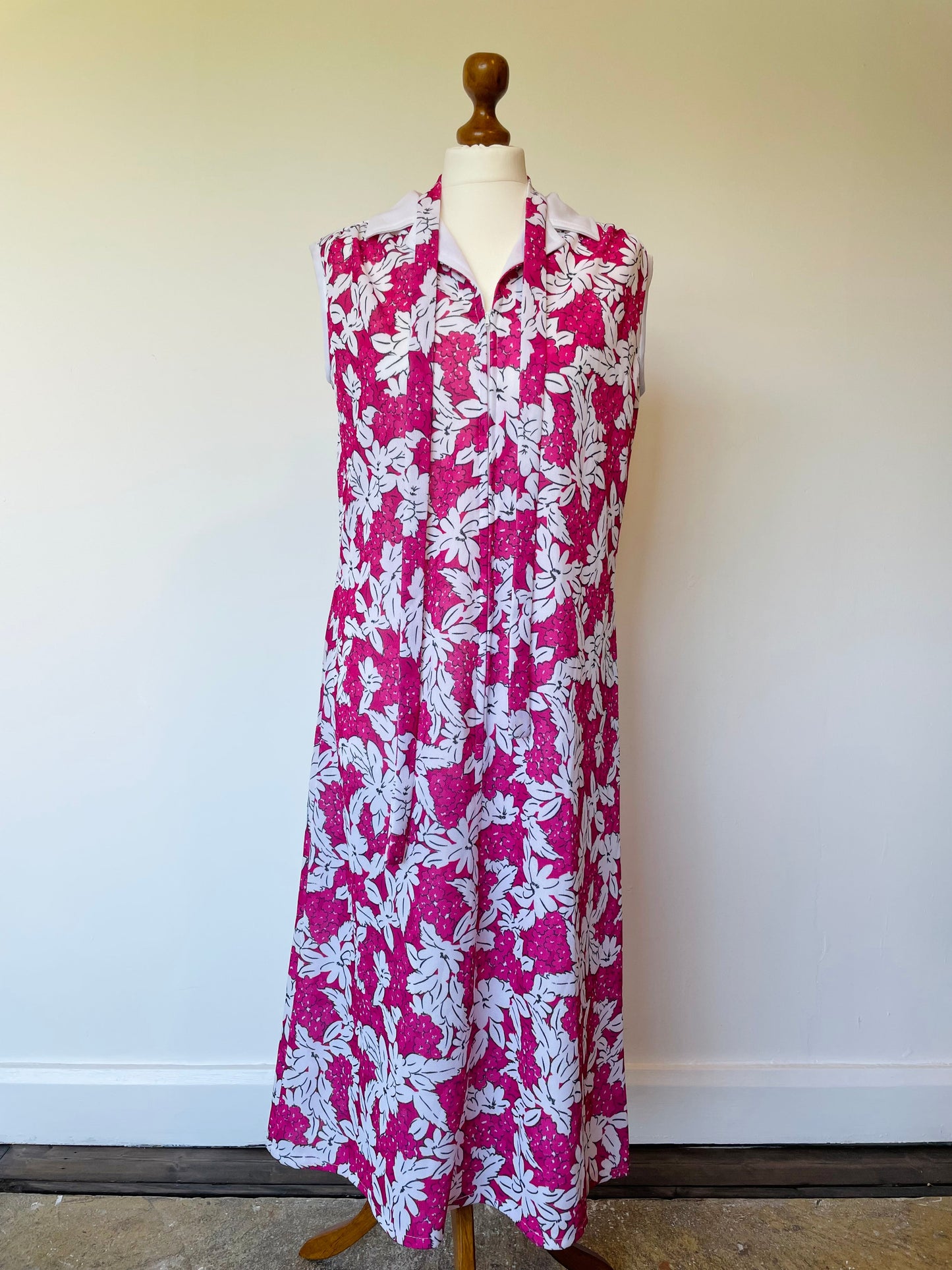 Vintage Pink and White Floral Sleeveless Shift Dress Made in England