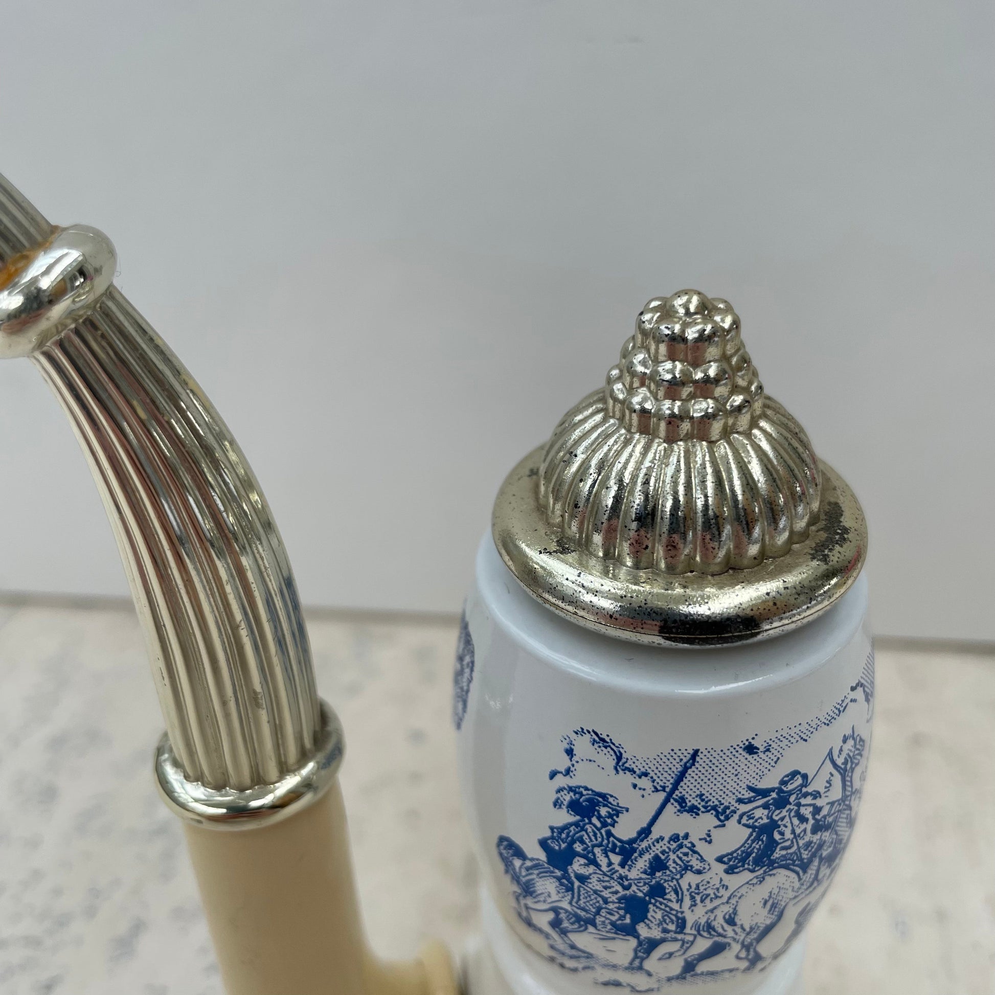 Vintage Avon 1970s Tai Winds Aftershave Lotion 60ml Bottle