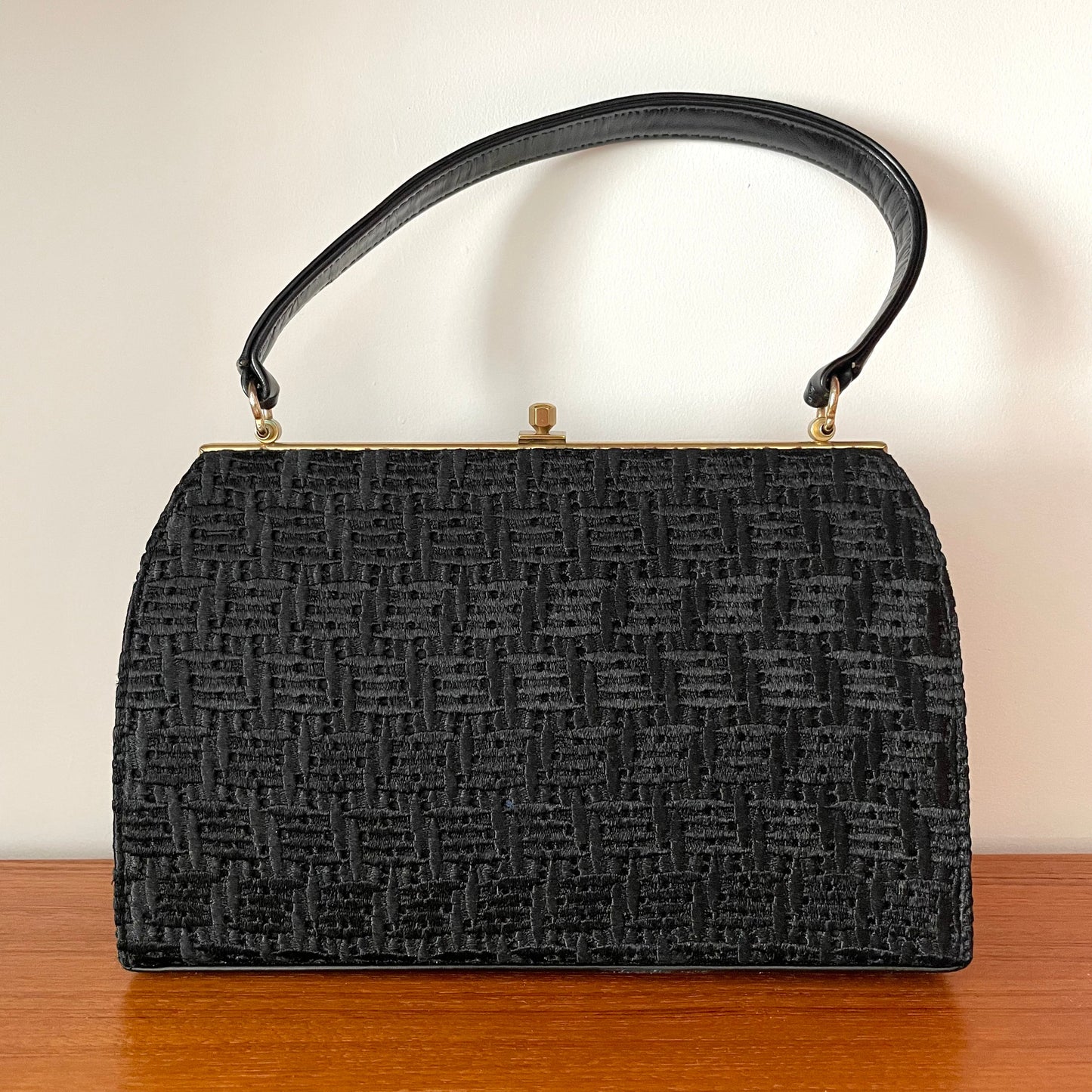 A Peter Lord Black Leather Kelly Woven Tapestry Detail Handbag. Vintage |