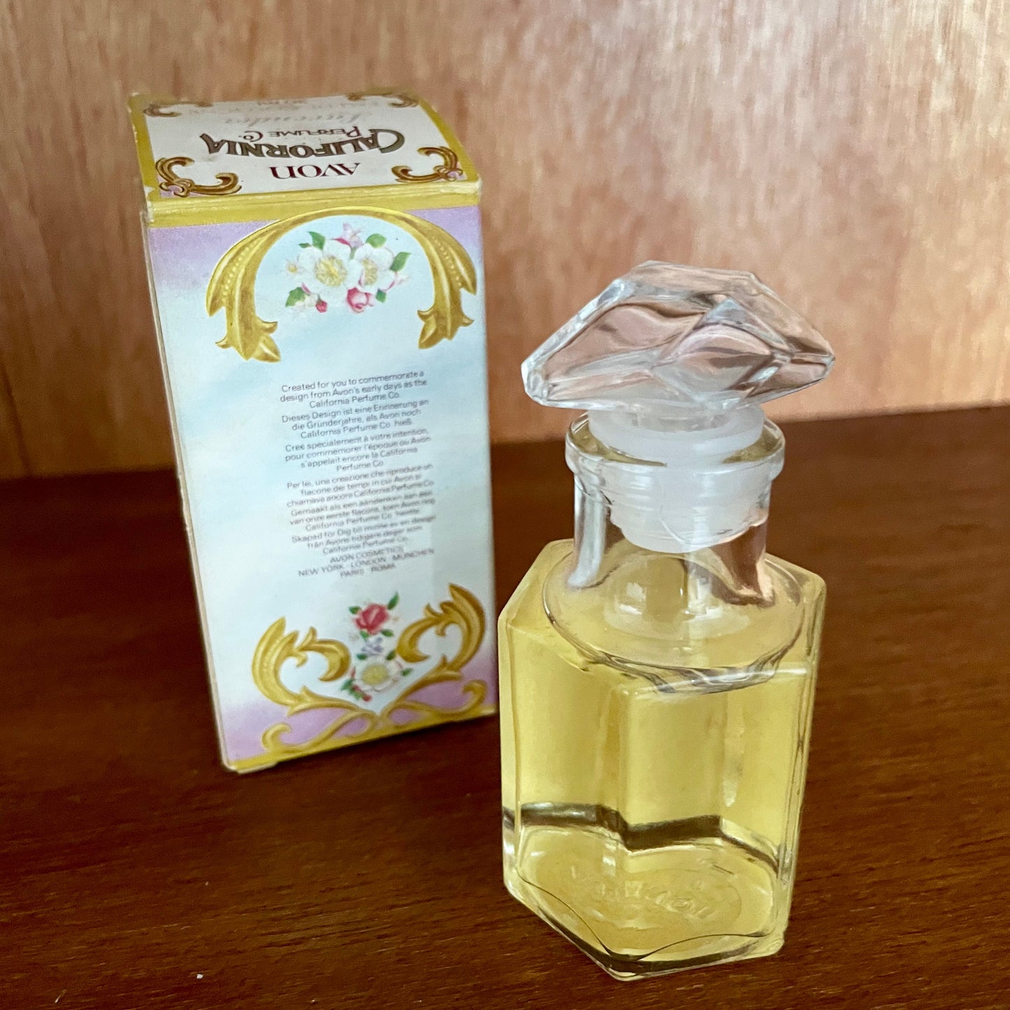 Vintage Avon California Perfume Co Lavender Eau De Cologne Boxed Perfume. Glass Bottle. 30ml.