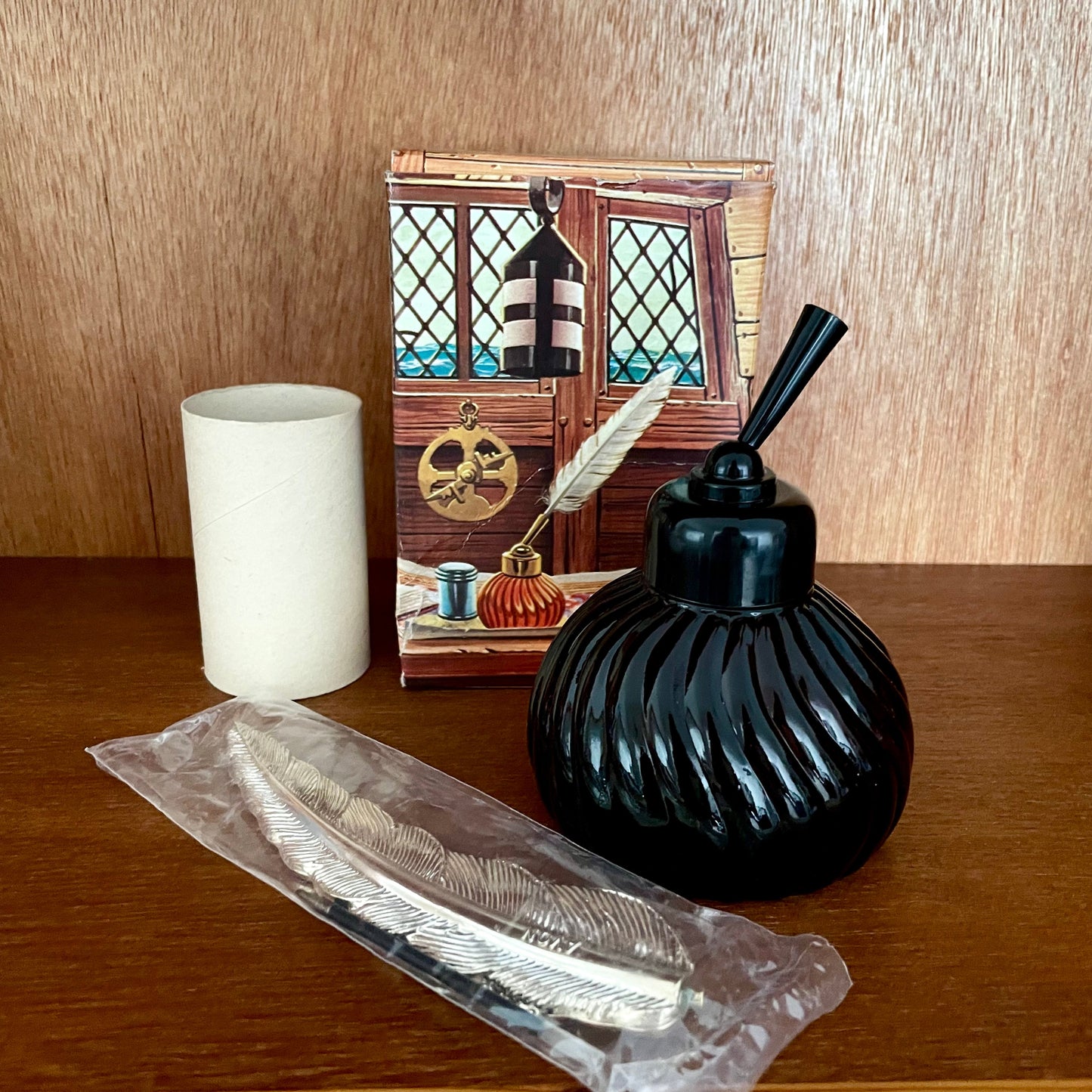 Vintage Avon Men's Quill Pen Wild Country 70s Novelty Aftershave Lotion in Original Box and Packaging. 100% Full.