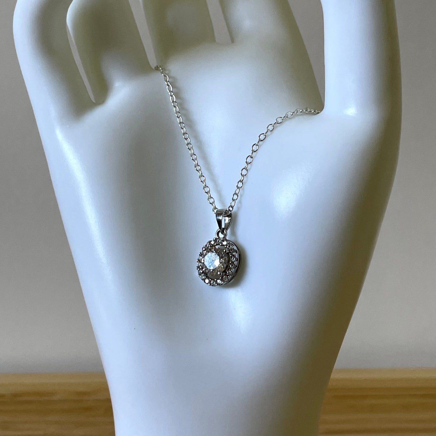 Necklace Vintage Sterling Silver 925 Halo Round Cubic Zirconia Pendant Necklace