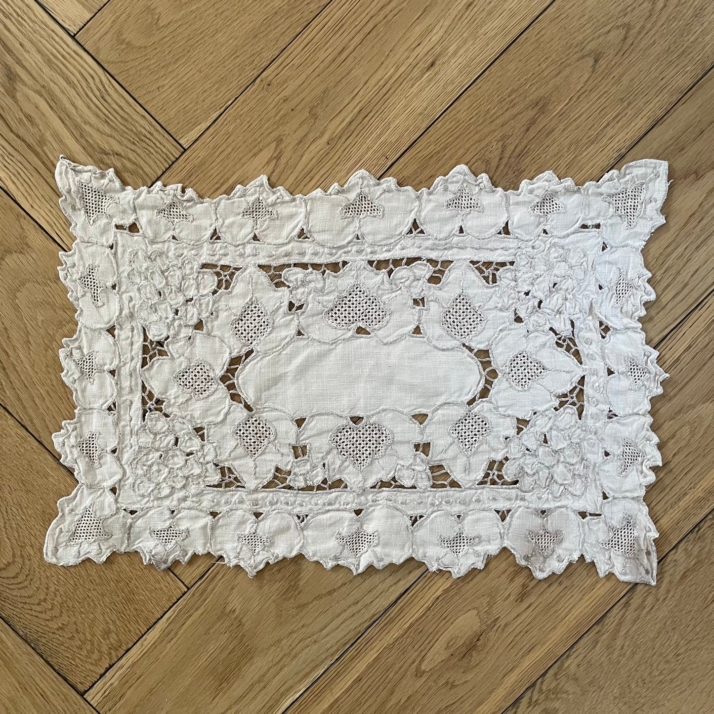 Vintage Cutwork White and Grey Lace Dressing Table Cloth Rectangular - Home, Linen, Haberdashery, Craft, Antique, Embroidered