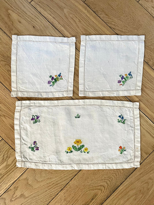 Vintage Three Piece Wildflower Cream Hand Embroidered Dressing Table Set - Home, Linen, Haberdashery, Craft, Antique, Embroidered