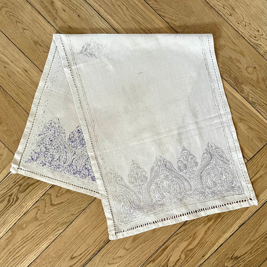 Vintage Antique Linen Hand Embroidered Paisley Table Runner - Linen, Haberdashery, Craft