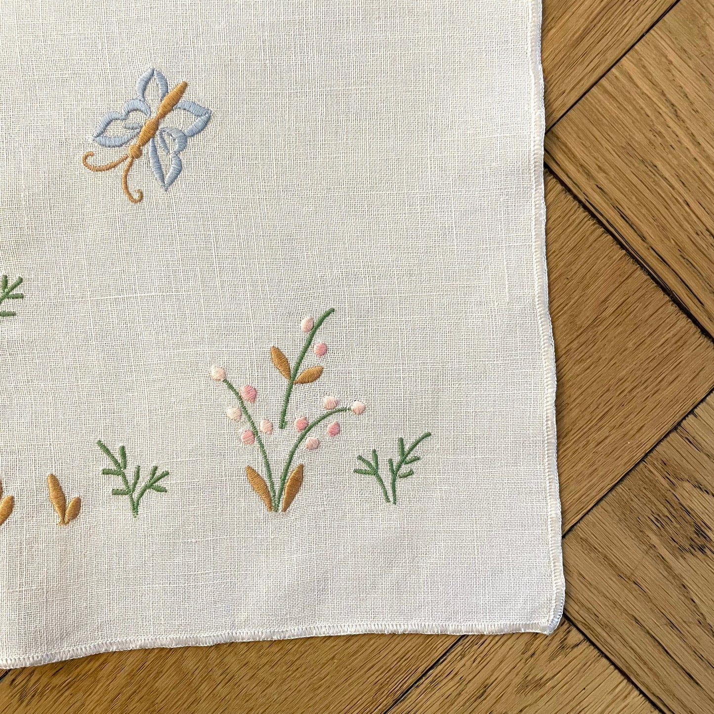 Vintage White Embroidered Cloth with Floral Butterfly Garden Scene- Linen, Haberdashery, Craft, Antique, Embroidered