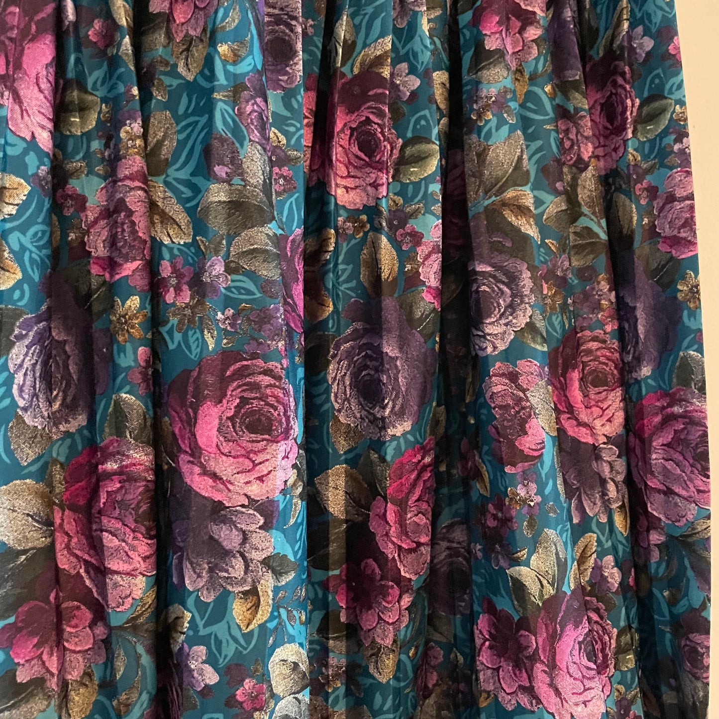 Vintage Blue and Purple Floral Patterned Pleated Midi Skirt