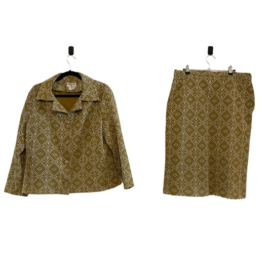 Vintage 1960s Crimpelene Diamond Yellow Ochre Skirt Suit Set