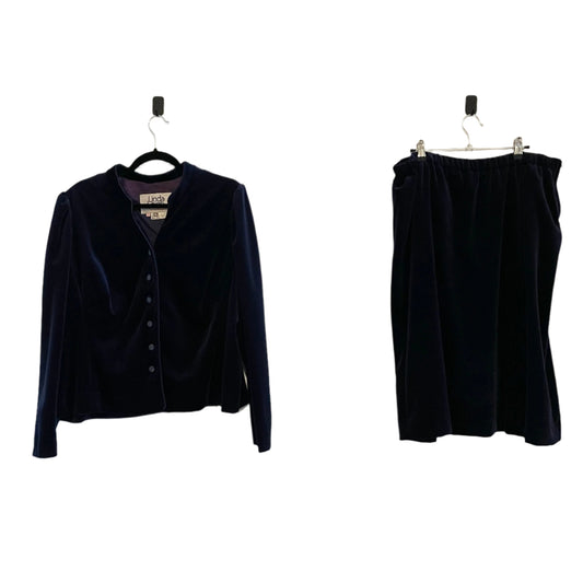 Vintage Linda Leigh Plush Velvet Skirt Suit Set in Purple