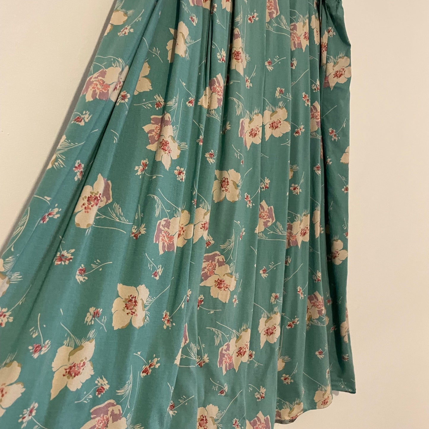 Vintage Blue Midi Skirt Pleated with White Floral Design