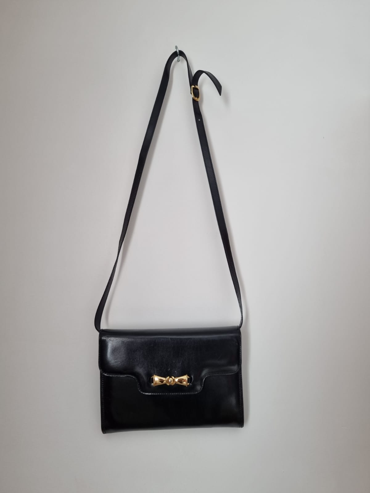 Vintage Vivaldi Black Envelope Shoulder Bag with Gold Bow Detailing