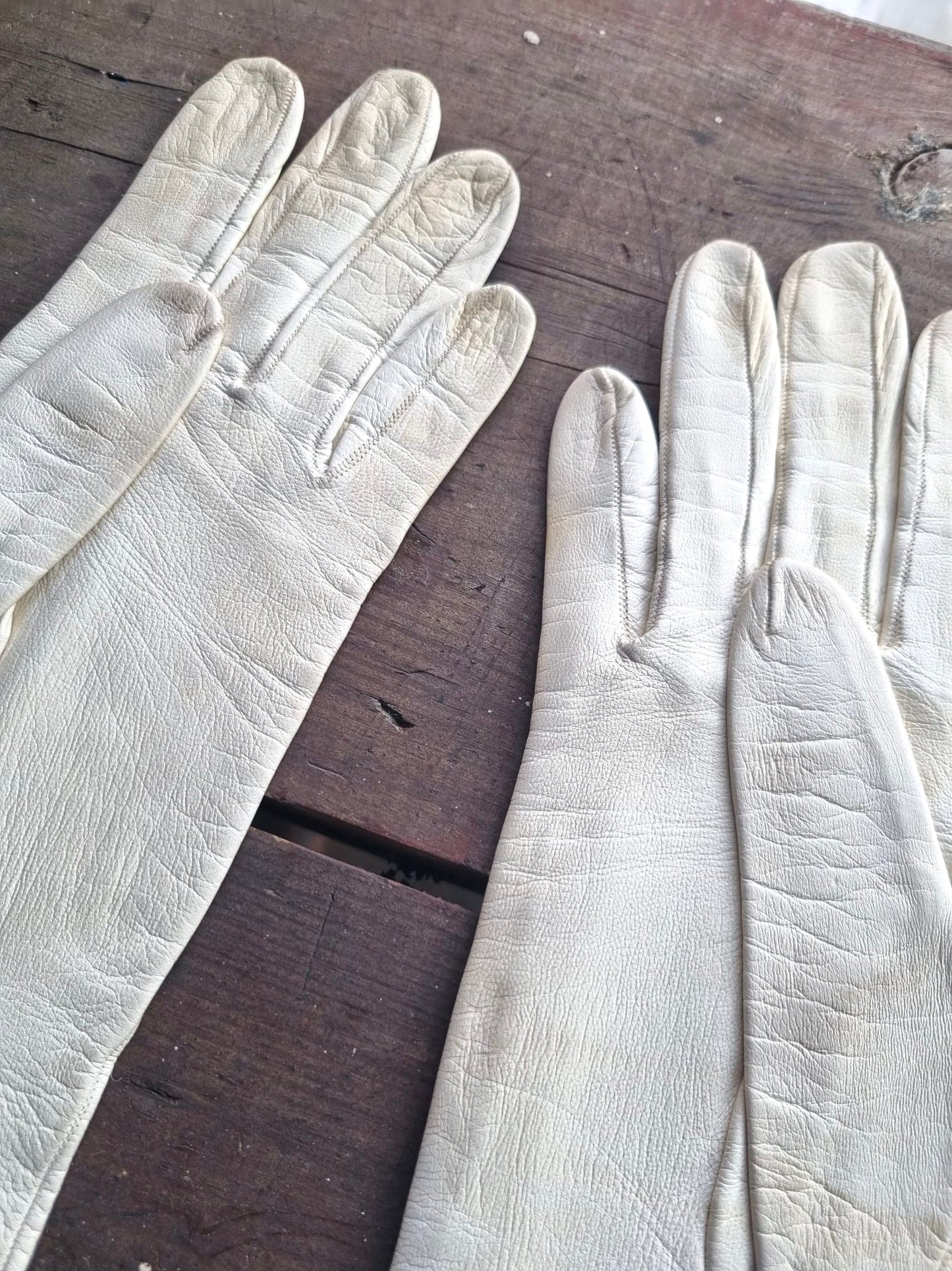 Vintage Very Long White Designer Leather Balenciaga Paris Show Gloves. Wedding Vintage Accessories. Size 7.25