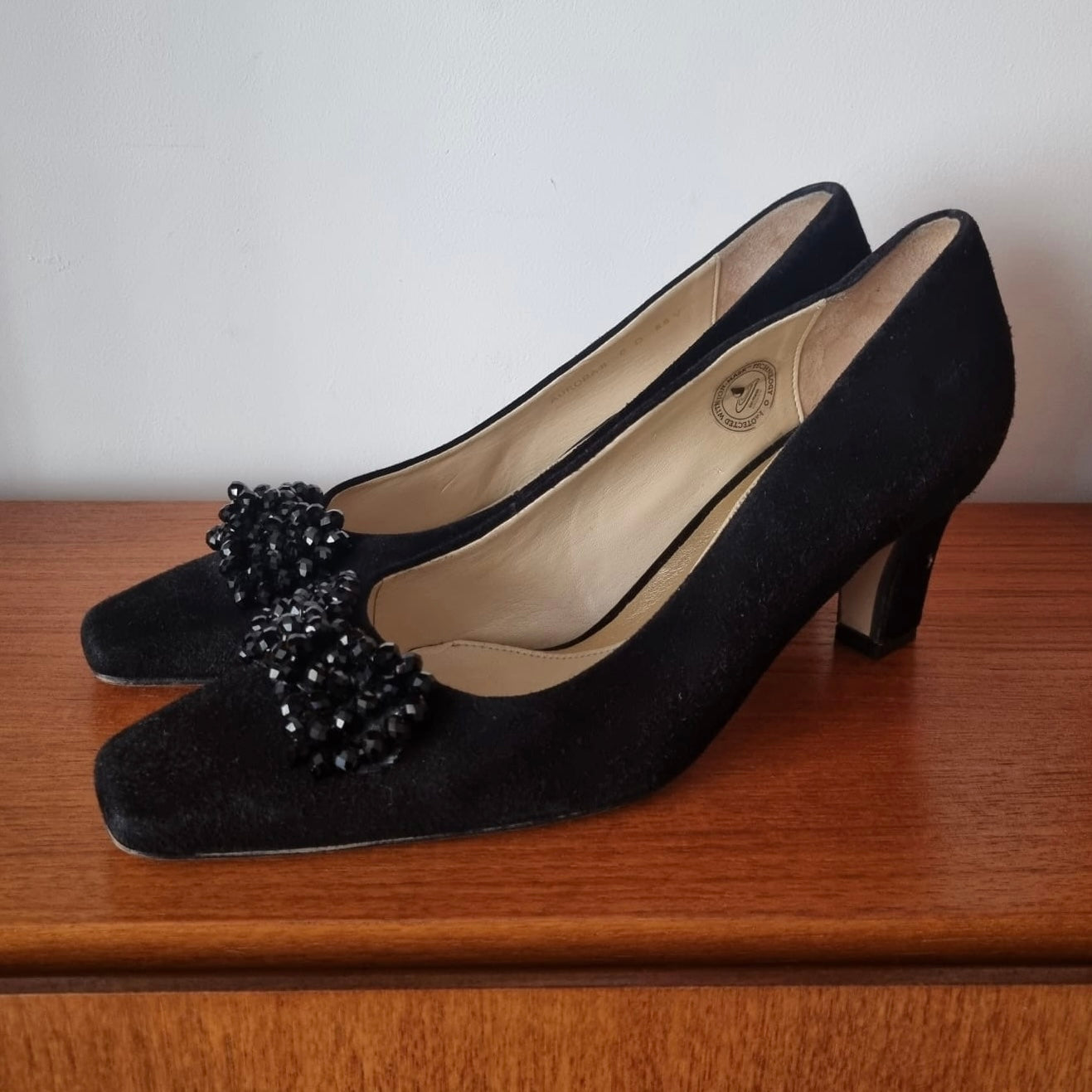 Vintage Van Dal Black Suede Bow Heeled Square Toe Shoes. Made in England. (UK Size 6)